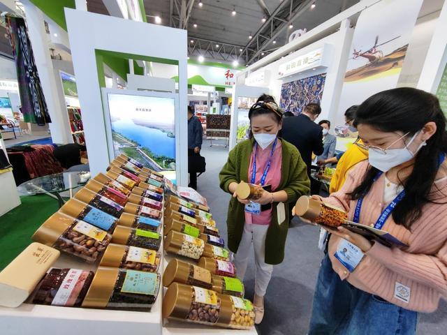 税惠护航和田特色农产品走进亚欧博览会 从田间到国际舞台的蝶变